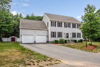 Ranch Property for sale in Middlesex County, Massachusetts
