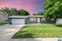 Farm Property for sale in Minnehaha County, South Dakota