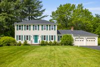 Ranch Property for sale in Middlesex County, Massachusetts