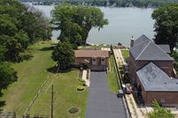 Property for sale in Lake County, Illinois