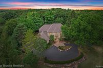 Property for sale in Oakland County, Michigan