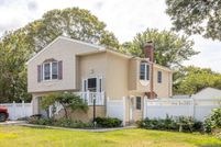 Property for sale in Suffolk County, New York