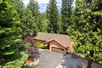 Lakefront Property for sale in Siskiyou County, California