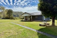 Lakefront Property for sale in Lee County, Kentucky