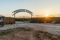 Residential Property for sale in Hardeman County, Texas