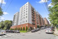 Property for sale in Richmond County, New York