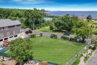 Property for sale in Richmond County, New York