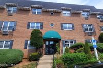 Property for sale in Richmond County, New York