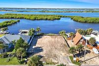 Lakefront Property for sale in Volusia County, Florida