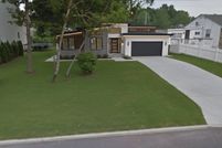 Property for sale in Suffolk County, New York