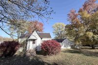 Property for sale in Jefferson County, Illinois