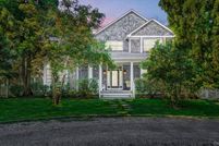 Property for sale in Suffolk County, New York