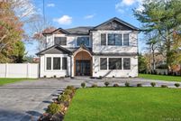 Property for sale in Suffolk County, New York