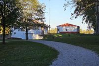 Property for sale in Wayne County, Illinois