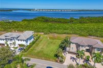 Lakefront Property for sale in Manatee County, Florida
