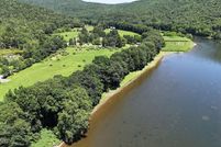 Lakefront Property for sale in Wayne County, Pennsylvania