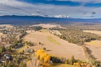 Property for sale in Deschutes County, Oregon