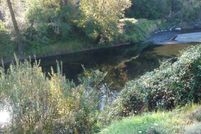 Lakefront Property for sale in Lincoln County, Oregon