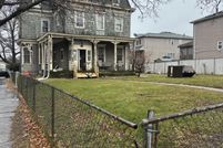 Property for sale in Richmond County, New York