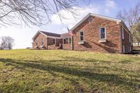 Lakefront Property for sale in Bourbon County, Kentucky