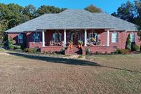 Property for sale in Henderson County, Tennessee