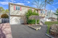 Property for sale in Suffolk County, New York