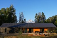 Waterfront Property for sale in Hood River County, Oregon