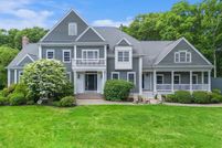 Ranch Property for sale in Middlesex County, Massachusetts