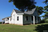 Residential Property for sale in Bond County, Illinois