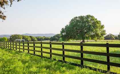 220 Acres Pipe Creek Tx Property Id 7897388 Land And Farm
