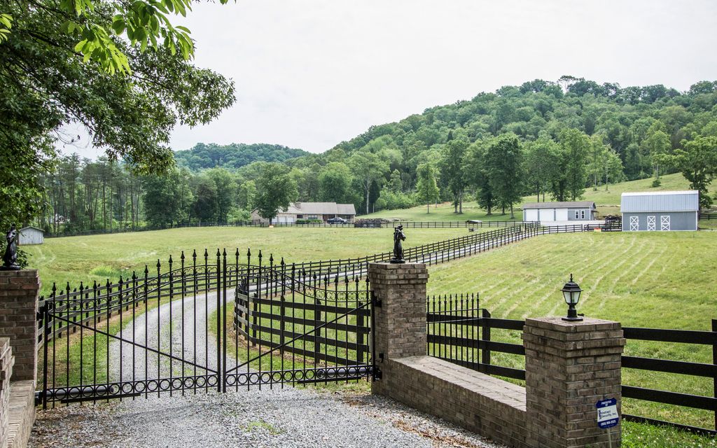 13.98 acres, Powell, TN, Property ID 1506904 Land and Farm