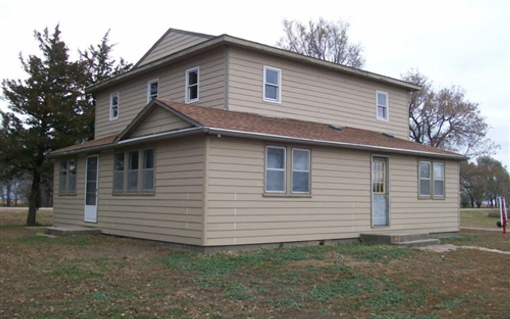 5.2 acres, Ethan, SD, Property ID 1869203 Land and Farm