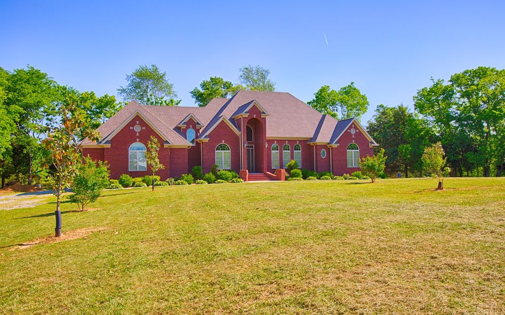 25 acres, Taft, TN, Property ID 2104880 Land and Farm