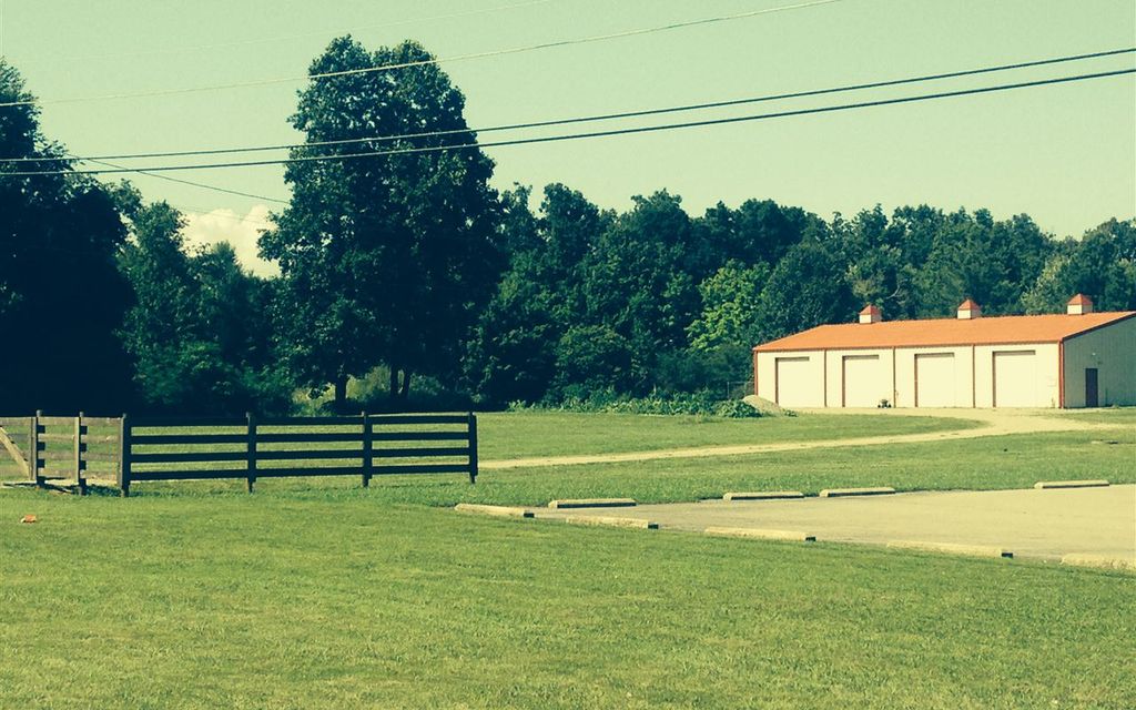 5.46 acres, Elizabethtown, KY, Property ID 4157628 Land and Farm