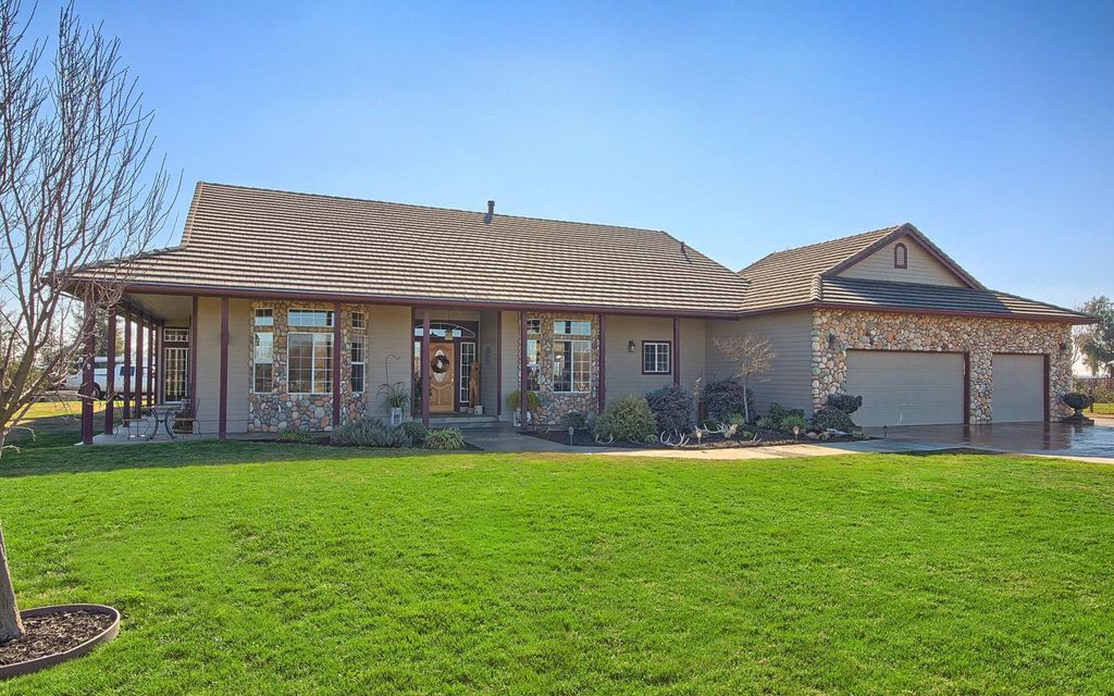 6.97 acres, Oakdale, CA, Property ID 2619839 Land and Farm