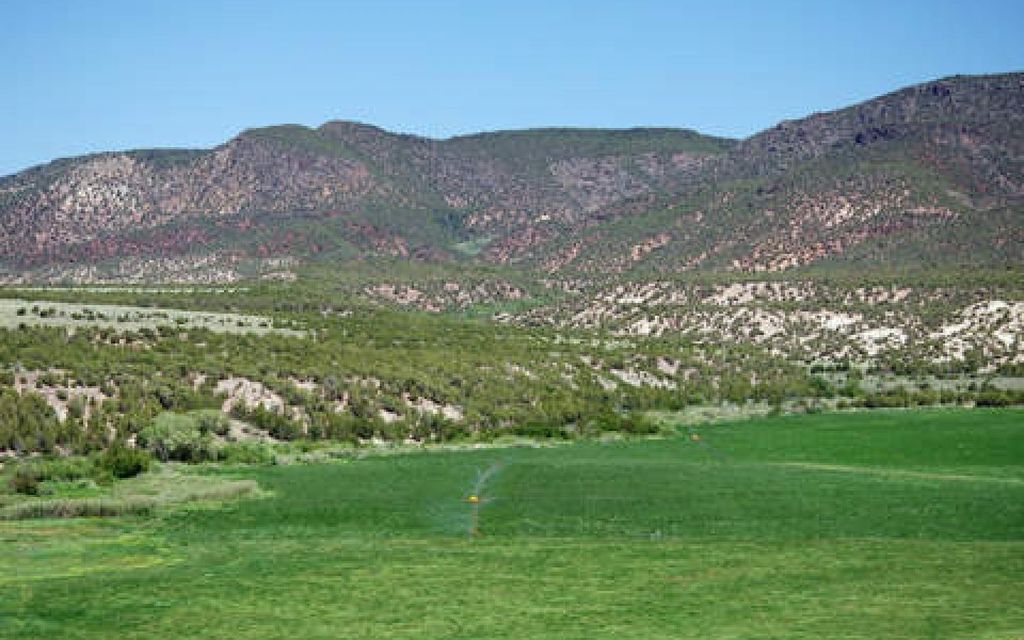 710 acres, Browns Park, UT, Property ID 2960048 Land and Farm