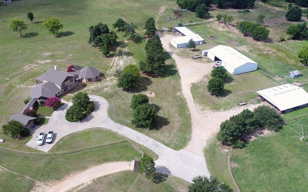 1698 acres, Sulphur Springs, TX, Property ID 3406877 Land and Farm