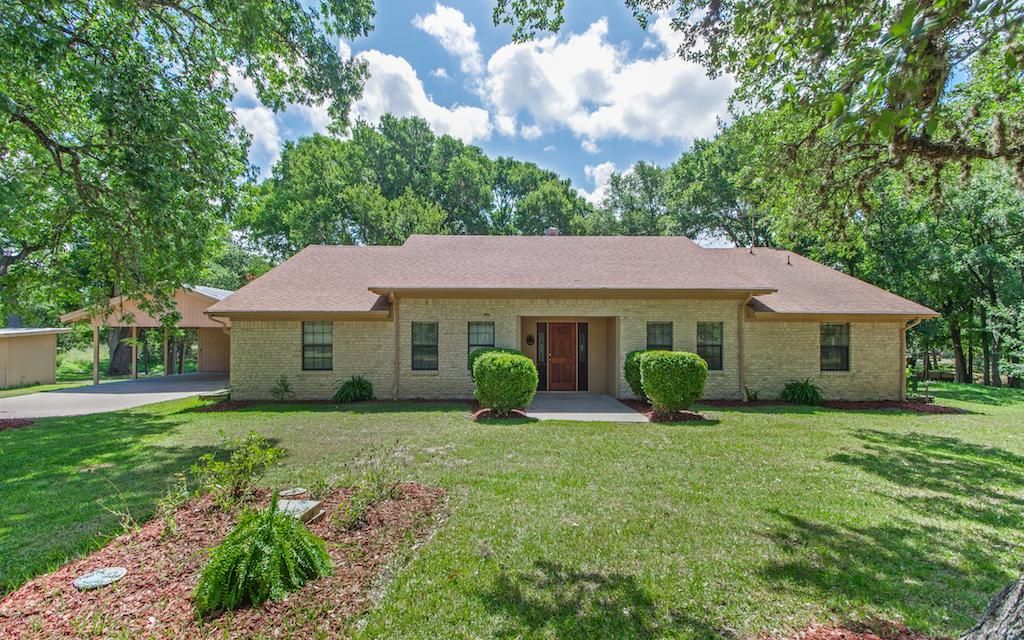 4 acres, Columbus, TX, Property ID 6729679 Land and Farm