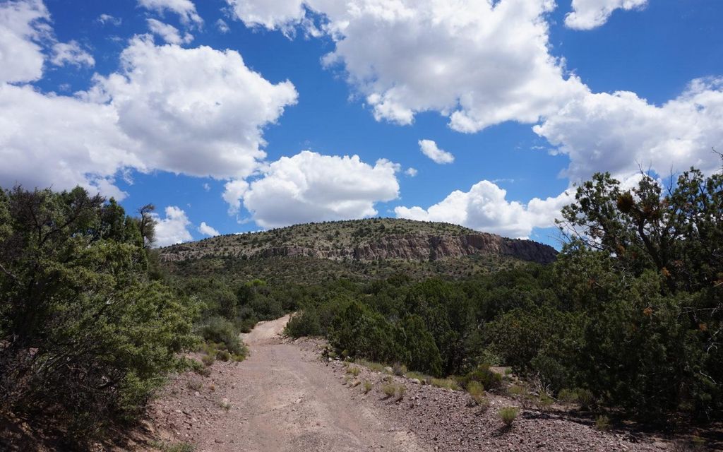 160 acres, Kingman, AZ, Property ID 6729812 Land and Farm