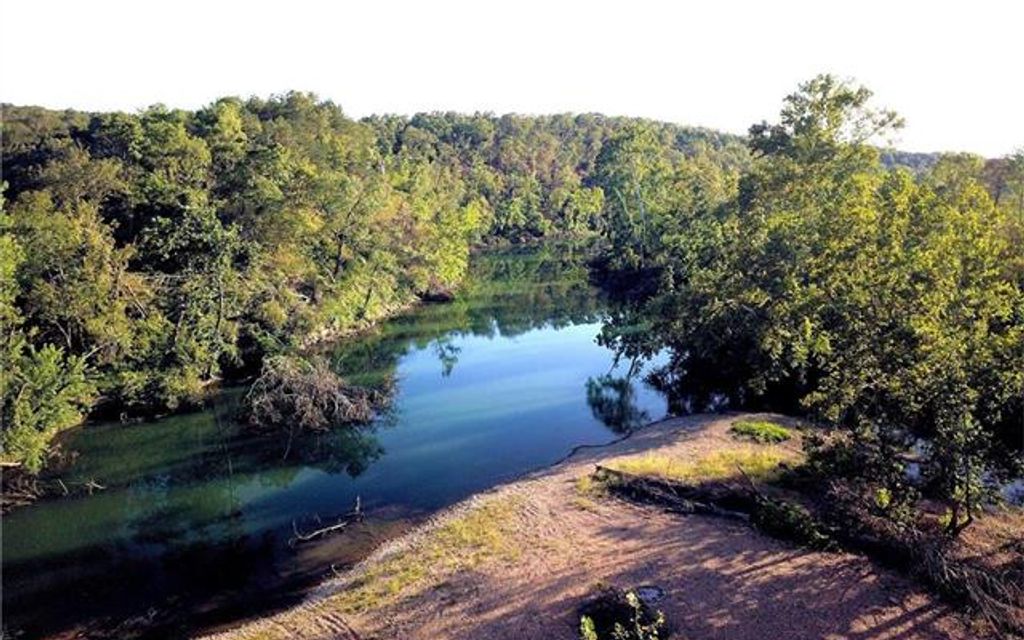 177 acres, Laquey, MO, Property ID 6967502 Land and Farm