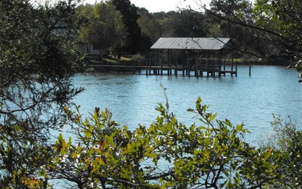 15.9 acres, Hayes, VA, Property ID 7074548 Land and Farm