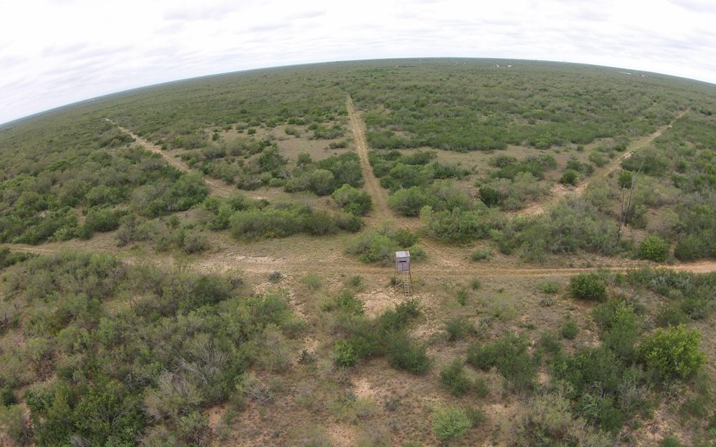 1872 acres, Big Wells, TX, Property ID 7453404 Land and Farm