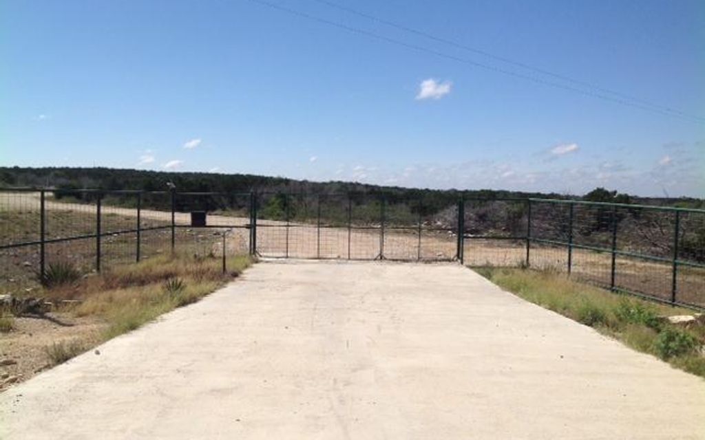 100.1 acres, Del Rio, TX, Property ID 7892388 Land and Farm