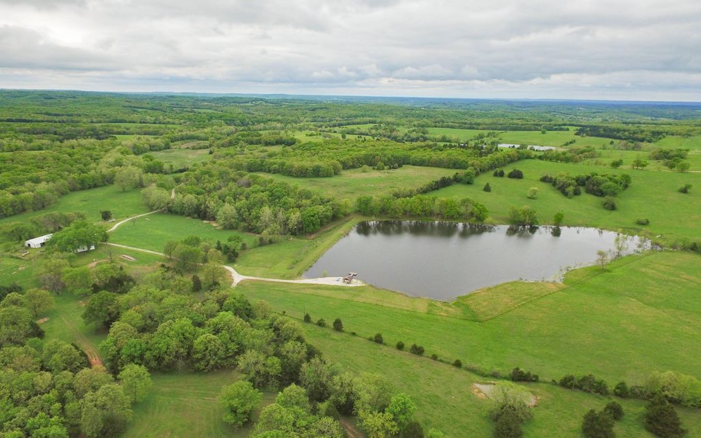 323 acres, Vichy, MO, Property ID 2821658 Land and Farm