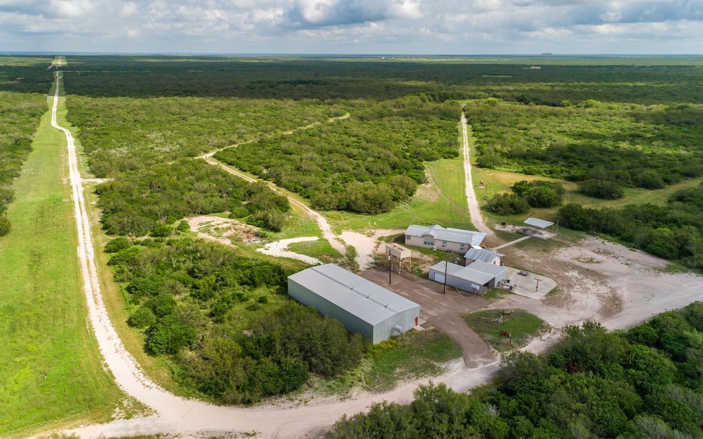 1331 acres, Tilden, TX, Property ID 8688600 Land and Farm