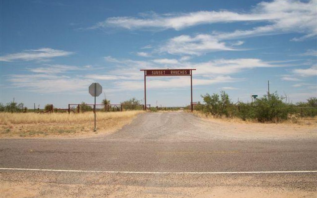 20 acres, Sierra Blanca, TX, Property ID 9175749 Land and Farm