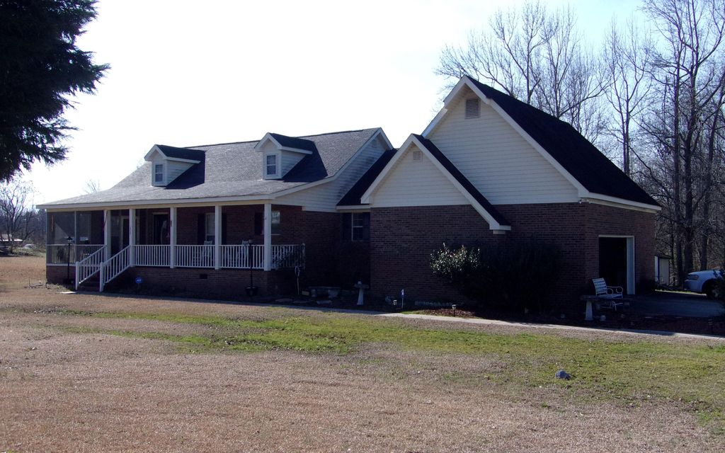 5.7 acres, Laurinburg, NC, Property ID 9211221 Land and Farm