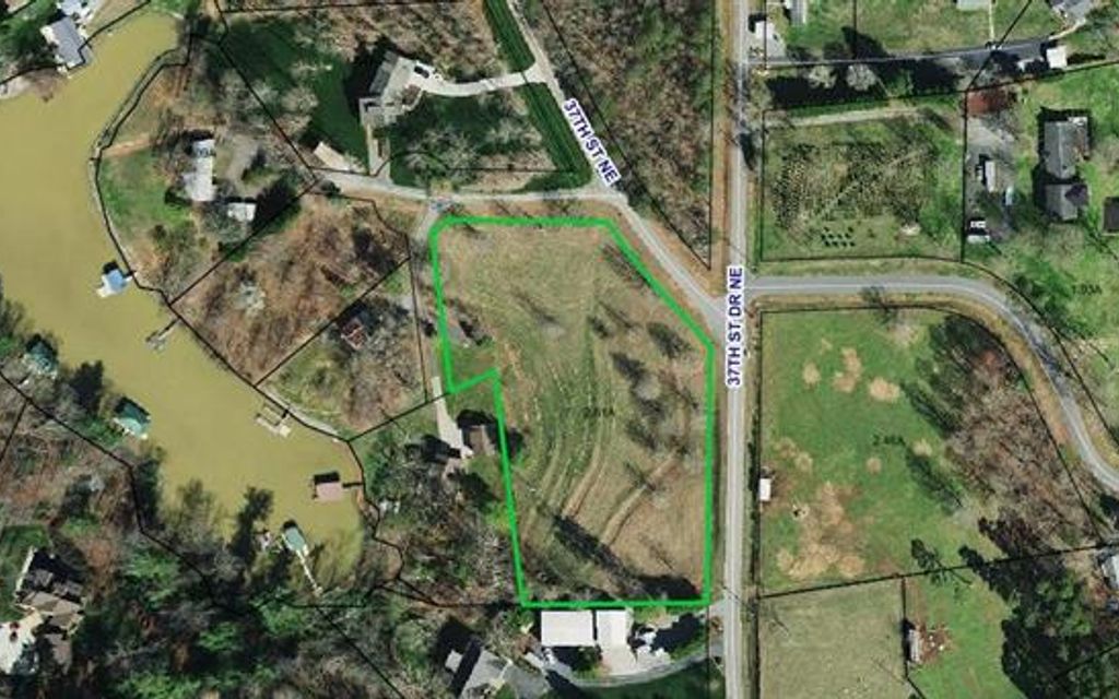 2.61 acres, Hickory, NC, Property ID 9407801 Land and Farm