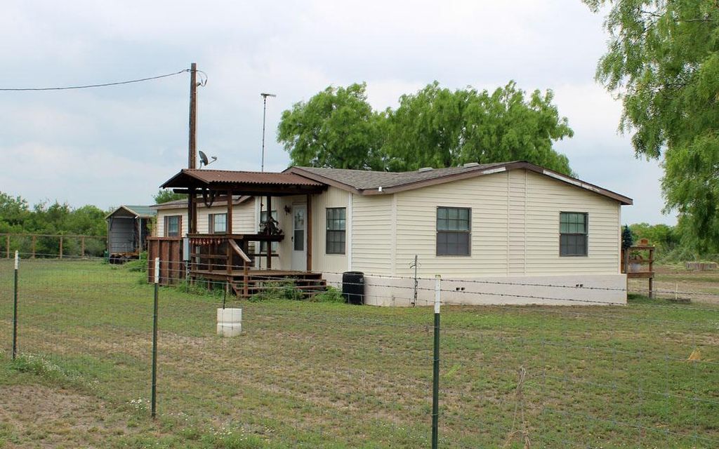 100 acres, Freer, TX, Property ID 9408996 Land and Farm