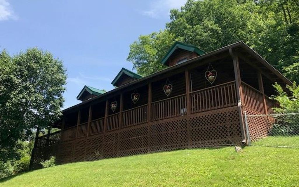 15 acres, Inez, KY, Property ID 9591075 Land and Farm